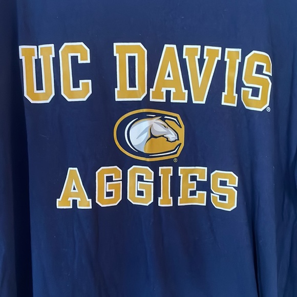 UC Davis Aggies XL tshirt - Picture 2 of 5